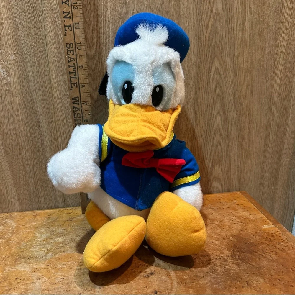 Donald Duck Plush Stuffed Animal Disneyland Disney Theme Park Merchandise 12”